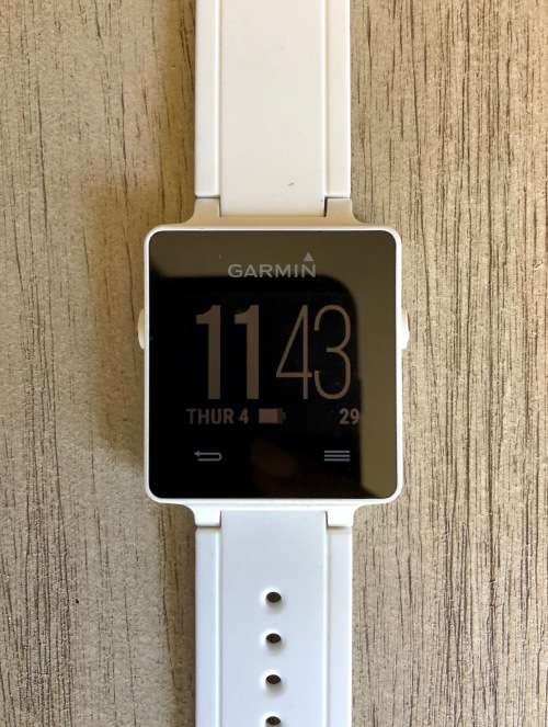Garmin Vivoactive White Sports Watch with new silicone band plus free red band & HR monitor