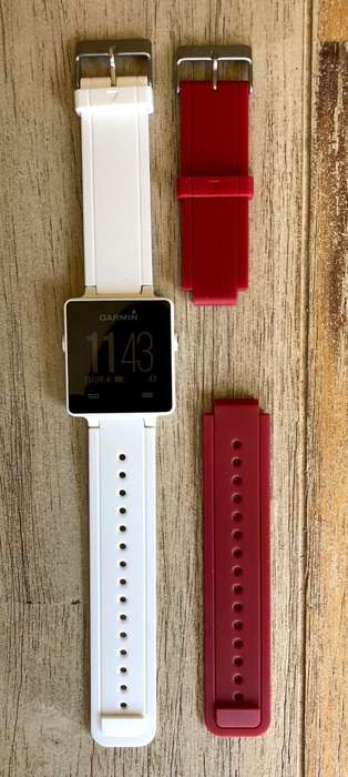 Garmin Vivoactive White Sports Watch with new silicone band plus free red band & HR monitor