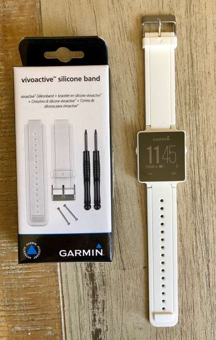 Garmin Vivoactive White Sports Watch with new silicone band plus free red band & HR monitor