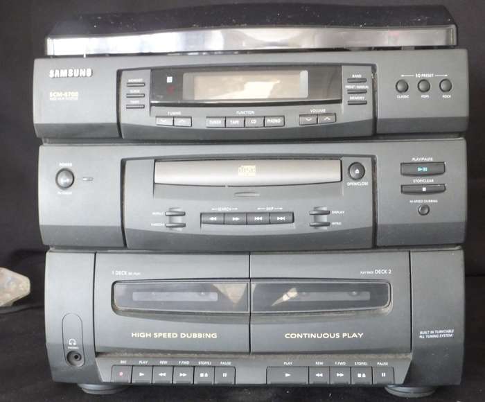Samsung SCM-6700 Cassette, CD and Vinyl Record Player