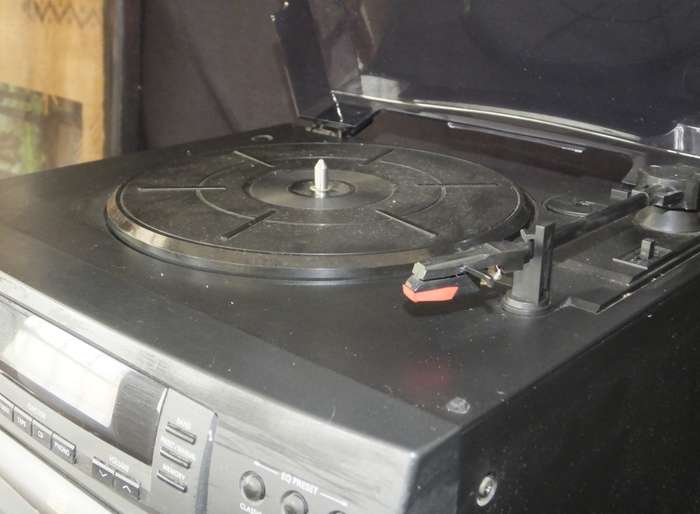 Samsung SCM-6700 Cassette, CD and Vinyl Record Player