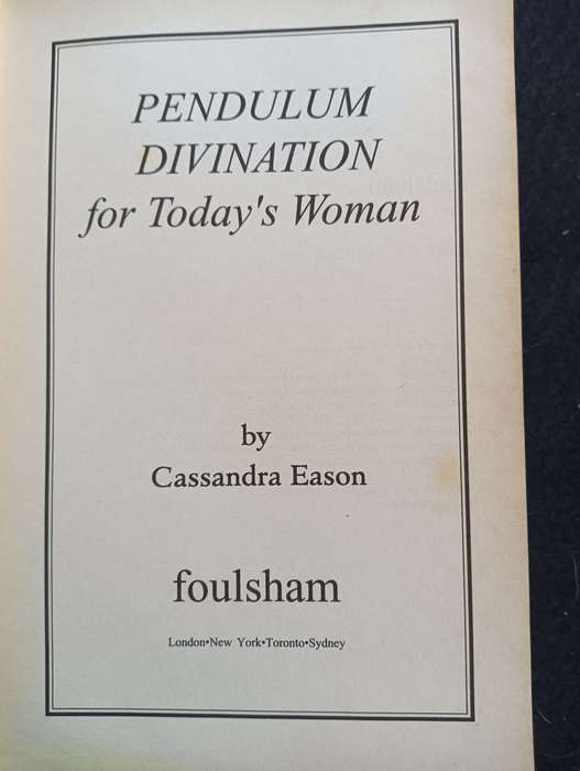 Pendulum Divination for Today`s Woman - Cassandra Eason - Softcover - 160 pages