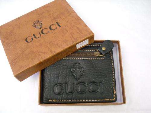 GUCCI MENS WALLET - 11cm X 9.5cm - COMES IN BOX SO PERFECT FOR GIFTS AS WELL