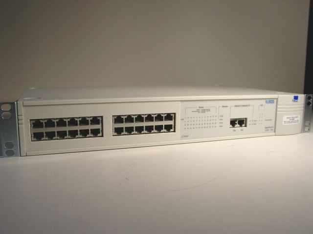 3COM Super Stack II Switch 1100 24 Port