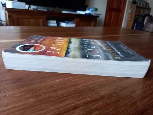 Force of Nature (Aaron Falk #2) by Jane Harper - Large Softcover