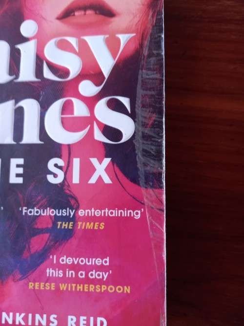 Daisy Jones & The Six by Taylor Jenkins Reid