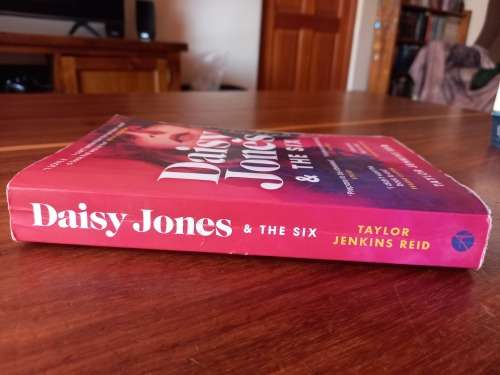 Daisy Jones & The Six by Taylor Jenkins Reid