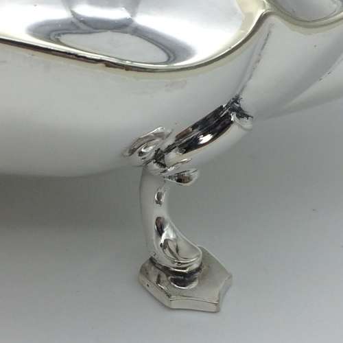 Beautiful Silver-Plated Tea Set (1920/30`s)