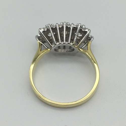 Fabulous 18ct Gold & Diamond Ring (V. R103 730)