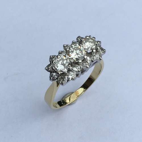 Fabulous 18ct Gold & Diamond Ring (V. R103 730)