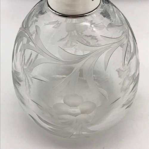 Sterling Silver & Crystal Antique Scent Bottle (1915)