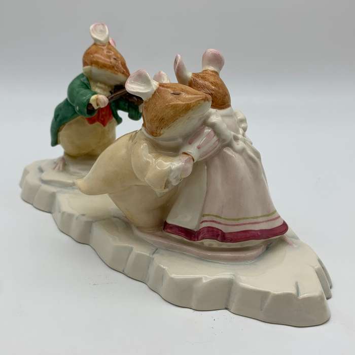 R/Doulton Brambly Hedge `The Ice Ball` Figurine (Ltd. Edition)