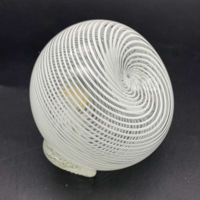 Vintage Murano `Apple` Art Glass Paperweight/Ornament