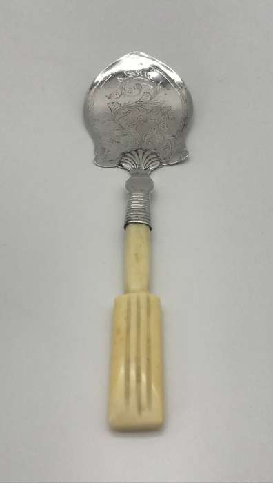 Antique Silver Bone Handled Cake Server (Possibly Cape Silver)