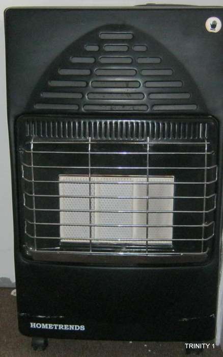 HOMETRENDS GAS HEATER ON WHEELS(+-71CM BY 41CM BY 33CM )ITEM NOT TESTED