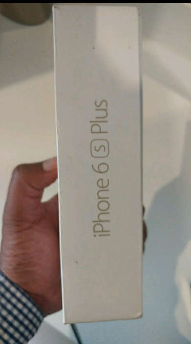 IPhone 6s Plus Gold 64!! *READ DESCRIPTION!!!*