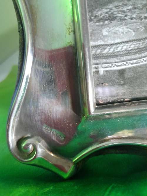 SILVER PICTURE FRAME