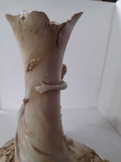 PORCELAIN VASE