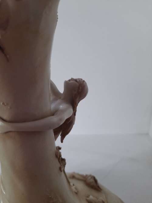 PORCELAIN VASE