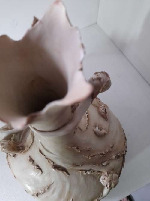 PORCELAIN VASE