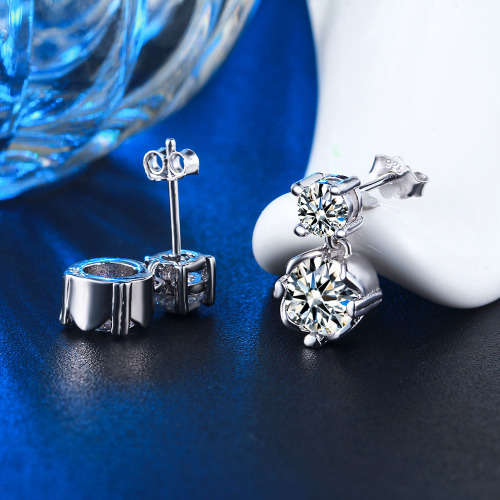 EXCUISITE!! Simulated Diamond Drop Earrings