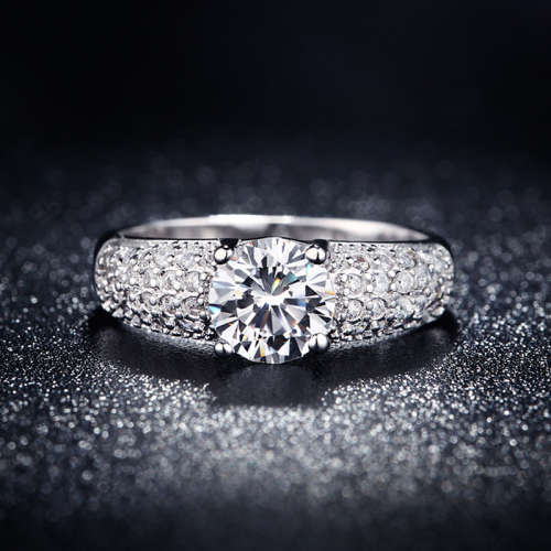 White Gold Filled Ring With 1.0ct Simulated Diamond size 7 US