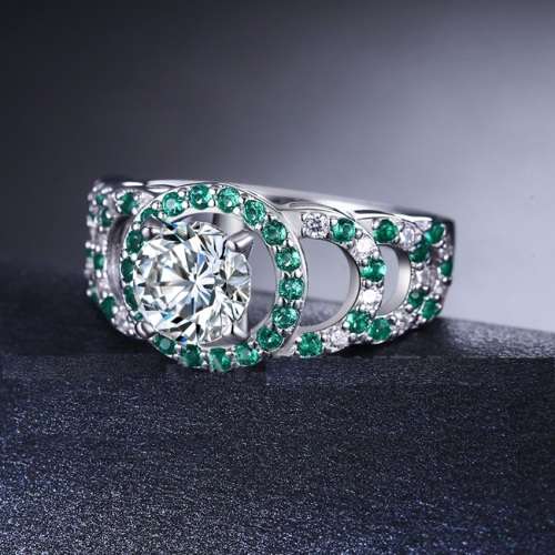BEUATIFUL! Solid Sterling Silver Ring With Simulated Green Diamonds Size 6; 7; 8 US
