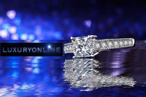 LOVELY! Ring With 15 Hand Crafted Simulated Diamonds Size 6; 7 US