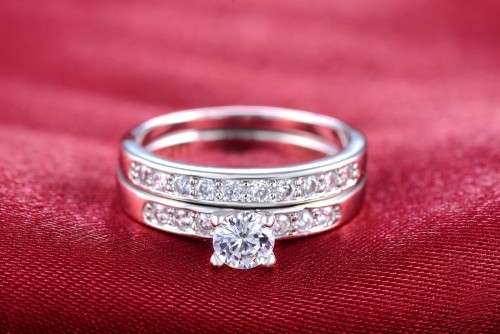 GORGEOUS! Hand Crafted 1,25ct Simulated Diamond Ring Set Size 7; 9 US