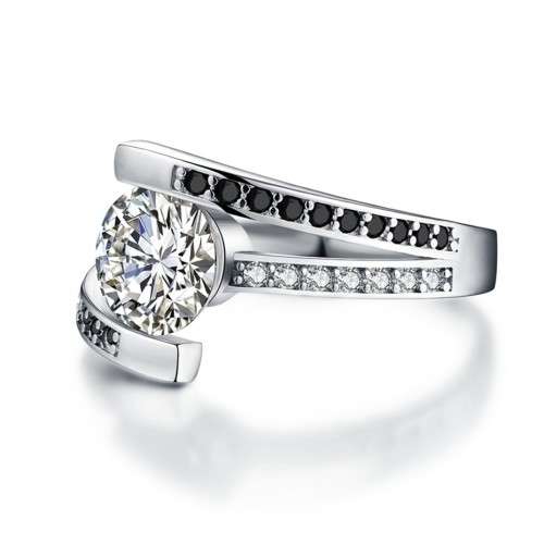 * 2 CT SOLID 925 STERLING SILVER RING*