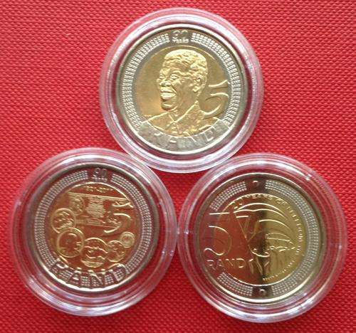 TIP TOP TRIO of stunning uncirculated bi-metal Mandela R5 coins (2008, 2011, 2014)