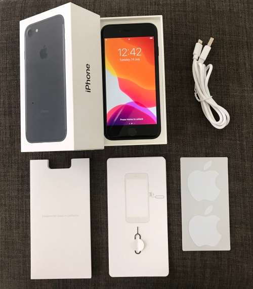 iPhone 7 - 32GB - MATTE BLACK