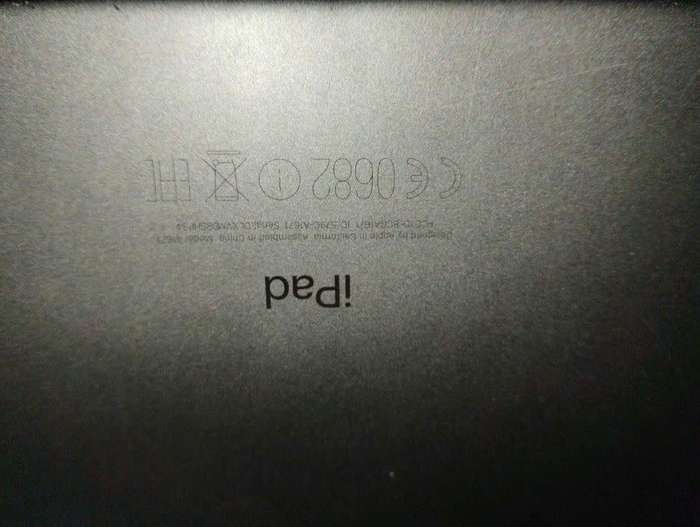 Damaged Apple iPad Pro 12.9" (2nd Gen) A1671 (WiFi + Cellular) 512GB Space Gray - Locked To Owner