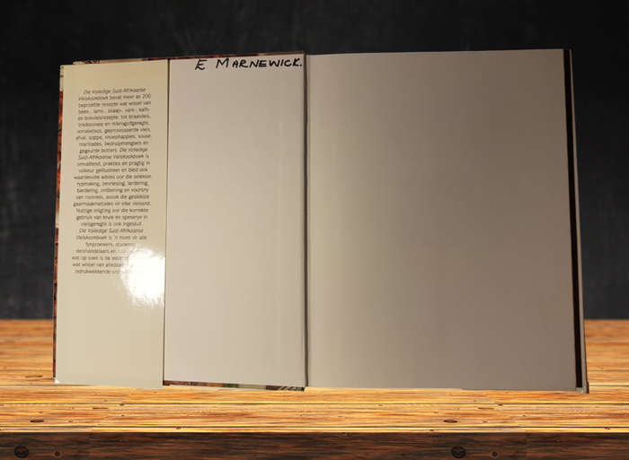 Die Volledige Suid-Afrikaanse Vleiskookboek Vleisraad Hardeband Baie Goeie Toestand