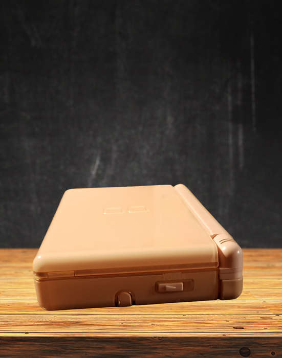 Nintendo DS Lite Coral Pink in Hello Kitty Case in Hello Kitty Case and 3 Games - Great Condition