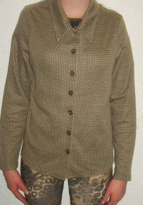 GEOMETRIC LONG SLEEVE SHIRTS, OUT BACK RED. SIZE LARGE. AS NEW