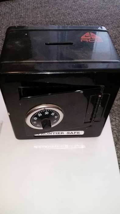 FRONTIER SAFE Coin Money Box