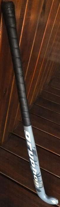GRYPHON HOCKEY STICK