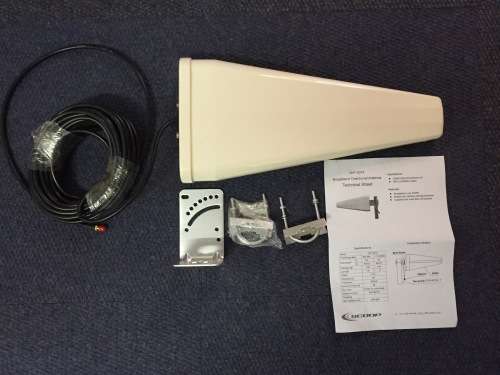 Broadband Directional Antenna