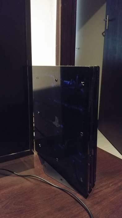 PS4 PRO 500 Million Limited Edition