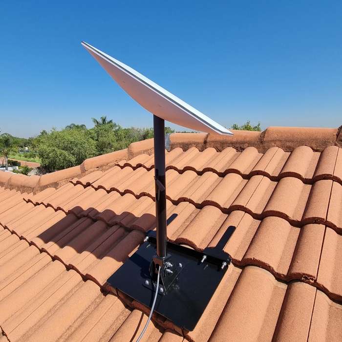 Starlink Roof Mount Base Plate + Pole