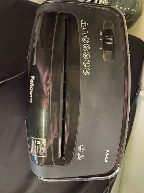 Powershred® M-6C Cross-Cut Shredder