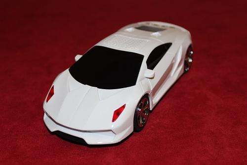 I-Pod Sports Car - White: Stereo, FM Radio, Mp 3, USB