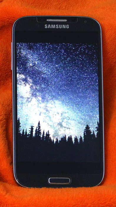Samsung Galaxy S4 Black 32 GB Otterbox Case!