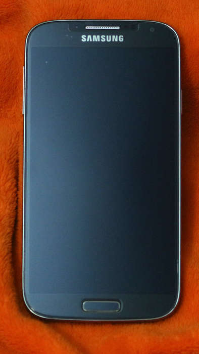 Samsung Galaxy S4 Black 32 GB Otterbox Case!