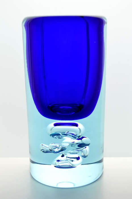 DAZZLINGLY BEAUTIFUL AZURE & BLUE (HEAVY) SKRDLOVICE VASE DESIGNED BY JAN BERANEK (1933-) IN 1980