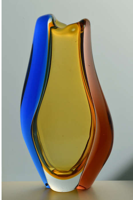 FAMOUS & MAGNIFICENT ICON OF CZECH ART GLASS, ELEGANT VASE DESIGNED BY HANA MACHOVSKA FOR MSTISOV