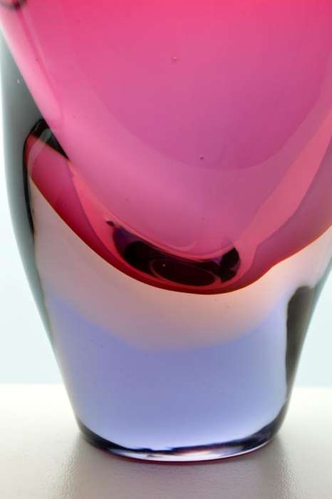 MAGNIFICENT & VERY RARE MARIA STAHLIKOVA CZECH ART GLASS VASE, DESIGNED FOR SKRDLOVICE GLASS WORKS