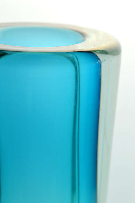 EXTRA LARGE. DAZZLING, ICE BLUE & HEAVY SKRDLOVICE VASE, DESIGNED BY JAN BERANEK (1933-) IN 1980