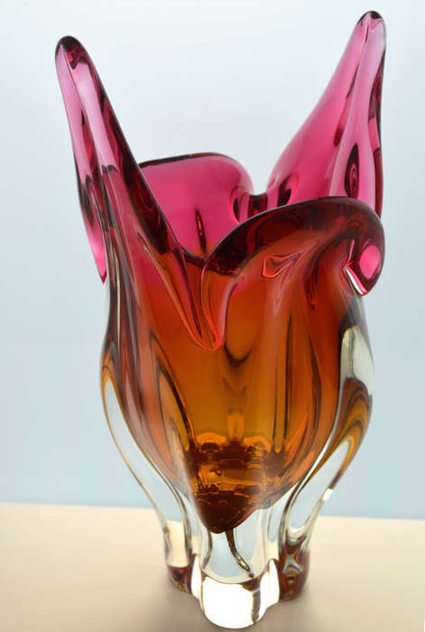 CZECH ART GLASS CHRIBSKA SCULPTURAL VASE DESIGNED BY PROF JOSEF HOSPODKA IN THE EARLY 1970s